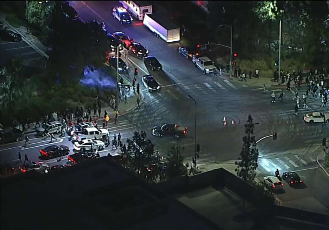 ואלי לוס אנג'לס: עשרות נעצרו במהלך פשיטה על מרוצי רחוב