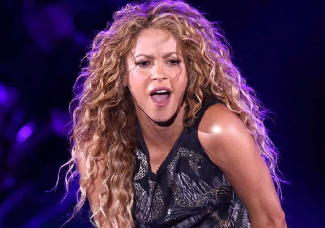 הונאת מס בשווי 14.7 מיליון דולר: האם שאקירה בדרך לכלא?