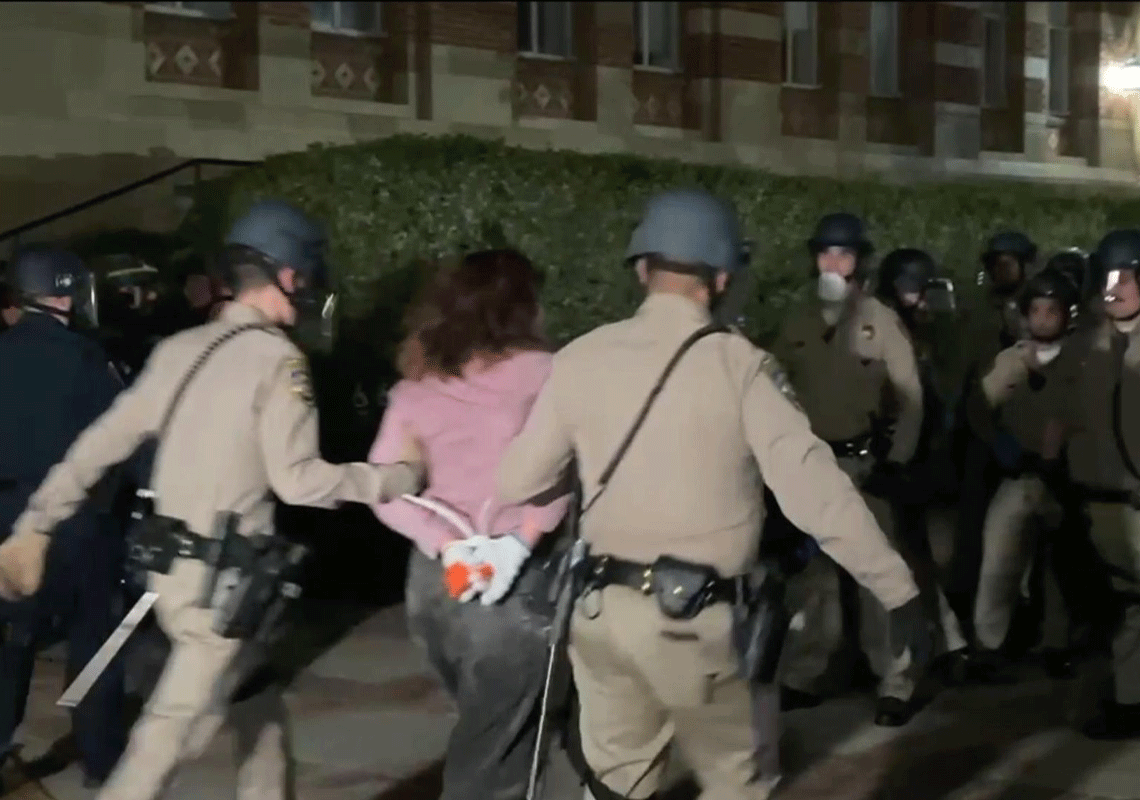 סיכול ניסיון ההשתלטות על האוניברסיטה בלוס אנג'לס: הפורעים הפרו פלסטינים יעמדו בפני כתבי אישום חמורים