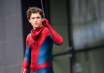 טום הולנד נפצע בראשו על הסט של ספיידרמן - והובהל לבית החולים: הצילומים הוקפאו