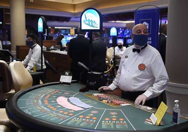 הימור מסוכן? מקרה קורונה ראשון התגלה בקזינו בדרום קליפורניה