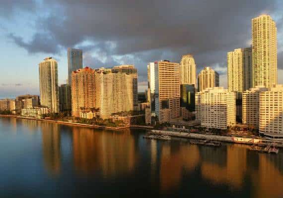 מיאמי: בעקבות ההצלחה, משרד האוצר ימשיך לבחון עסקאות נדל"ן יוקרתי מקרוב