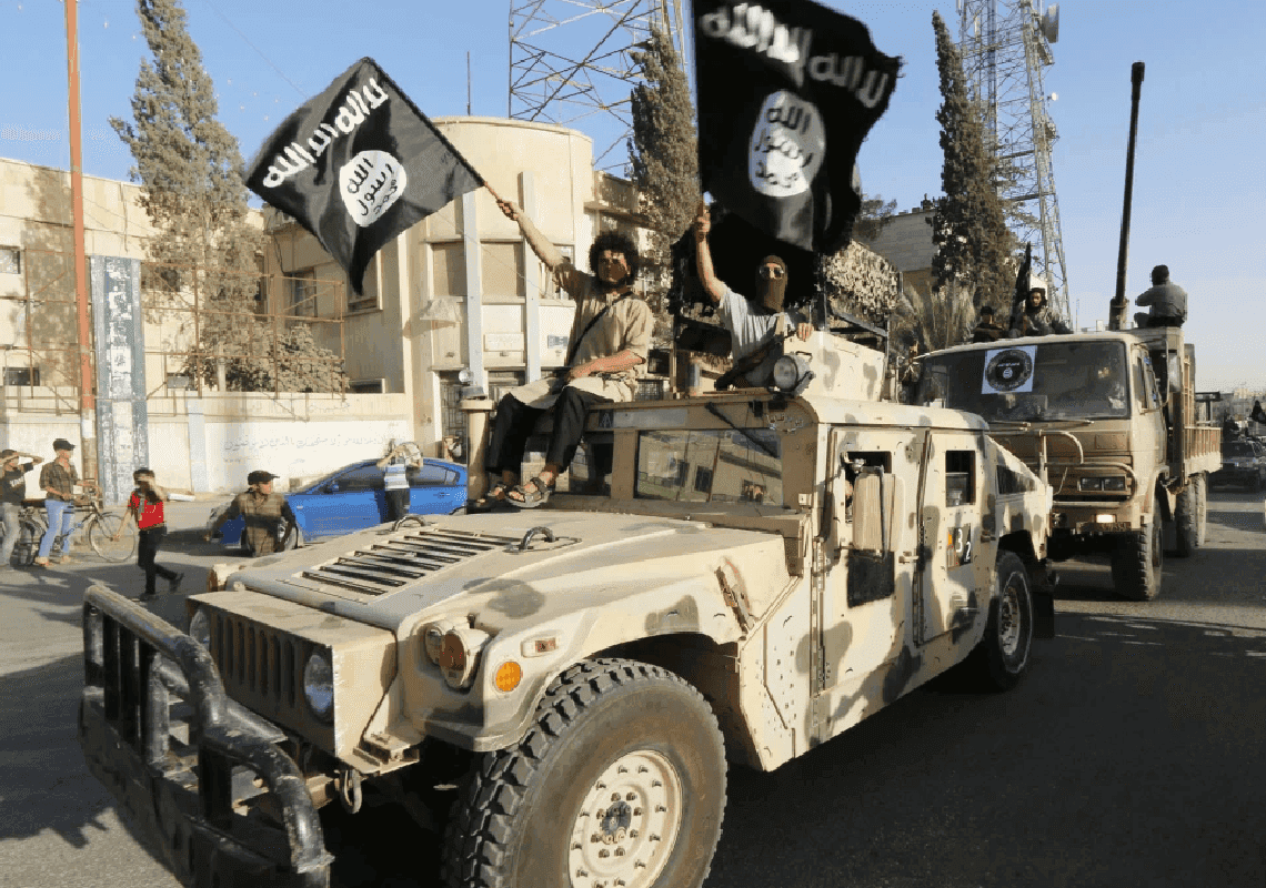 דאע"ש מרים את ראשו – וקורא ל'זאבים בודדים' לטבוח ביהודים ובנוצרים