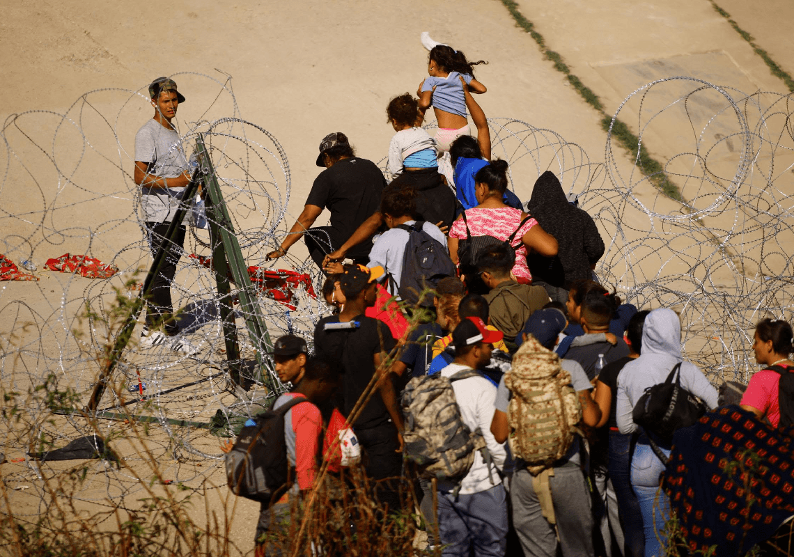 המדיניות של ביידן שאפשרה את כניסתם של 8 מיליון מהגרים - בוטלה
