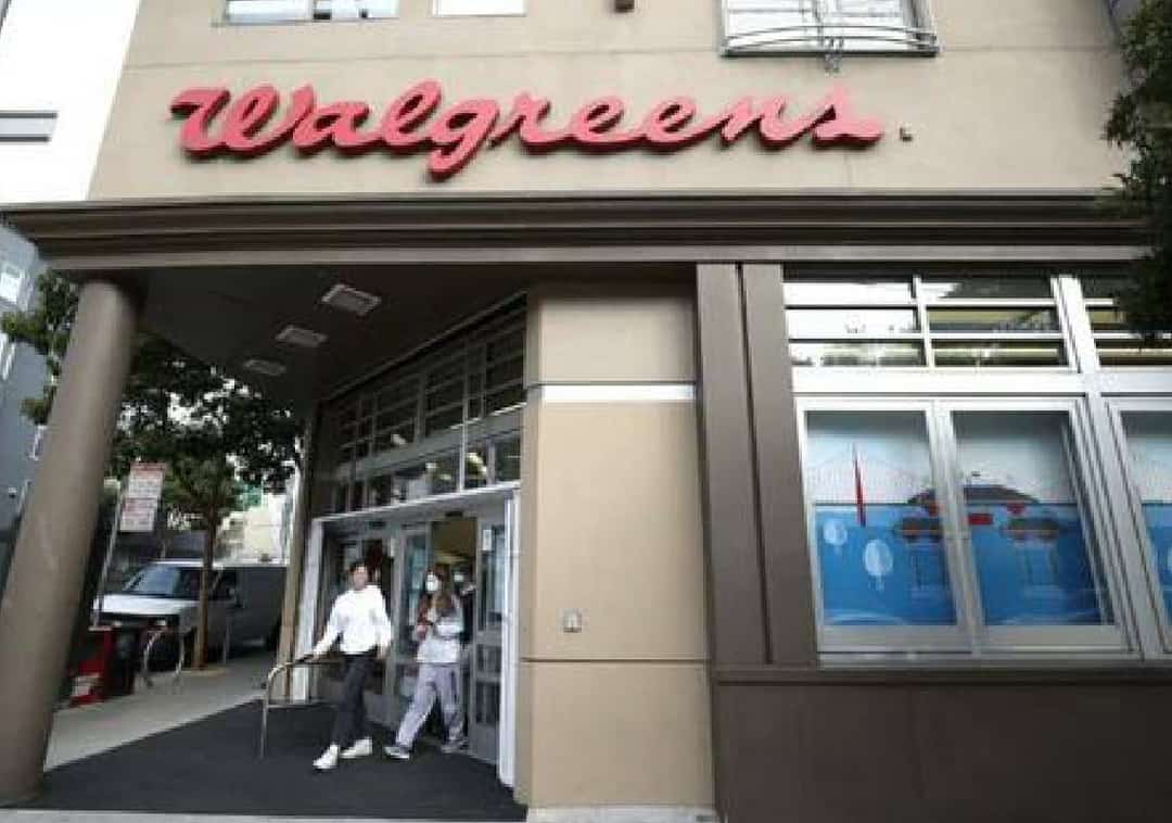 חנות Walgreens בסן פרנסיסקו סובלת מ-20 גניבות ביום, נועלת מקפיאים ומקררים