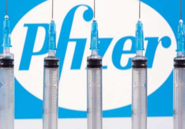 "כך הרגשנו אחרי שקיבלנו את החיסון לנגיף הקורונה" - המתנדבים שקיבלו את הזריקה ההיסטורית מדברים