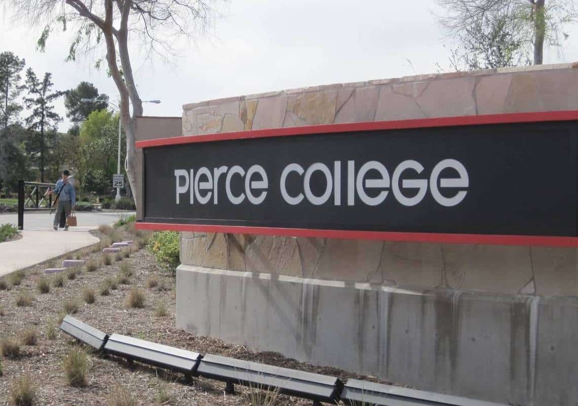 נקודת המפנה? עיריית לוס אנג'לס פתחה תחנת חיסונים בוודלנד הילס