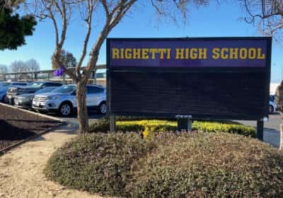 תלמיד מדרום קליפורניה הגיע עם אקדח טעון לבית הספר - והתעמת עם סגן השריף