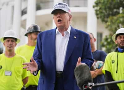 טראמפ: איראן מתחננת לפסגה בבית הלבן