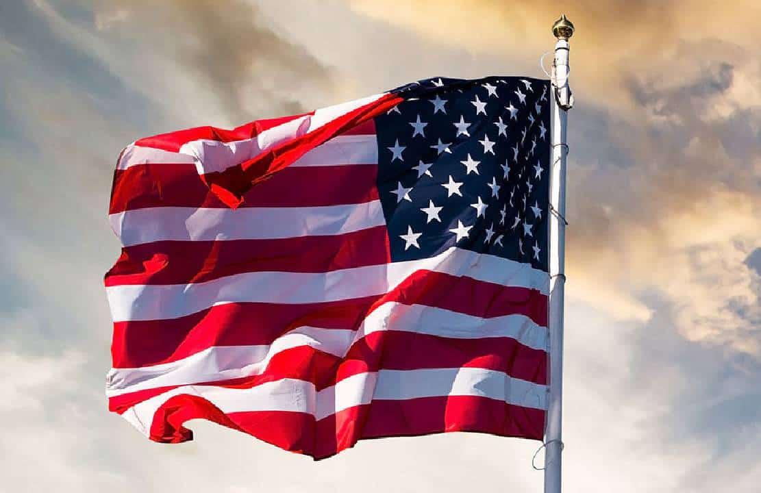 הזיה: חי ועבד 60 שנה בארצות הברית יום בהיר אחד גילה - "אתה לא אזרח אמריקאי"