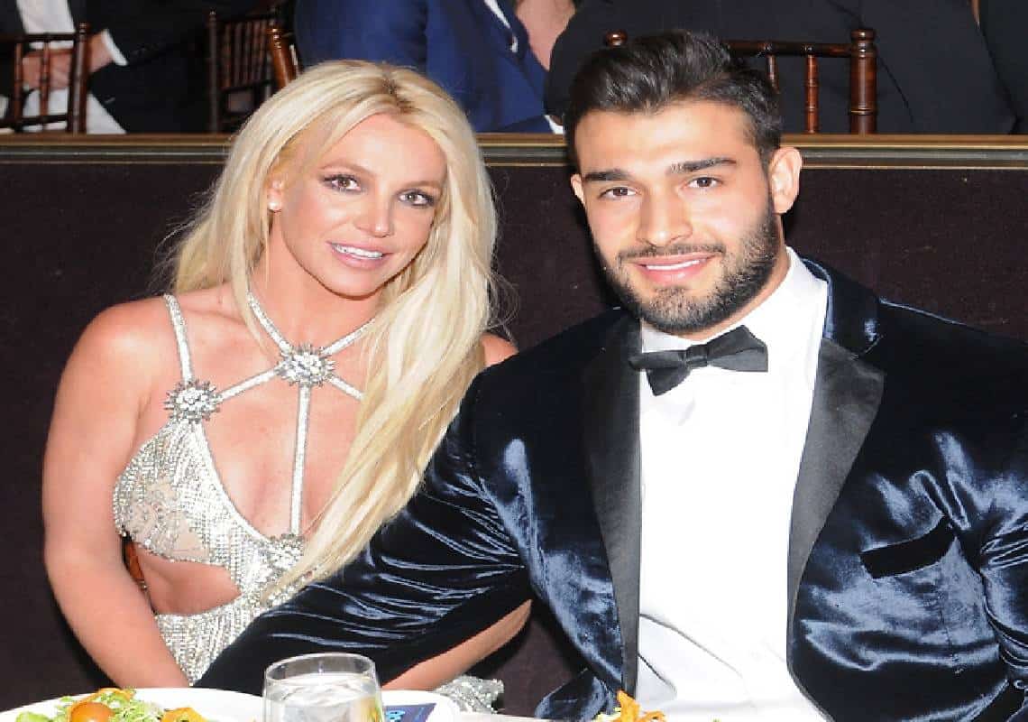 בריטני ספירס חושפת: ״אני בהריון״ 