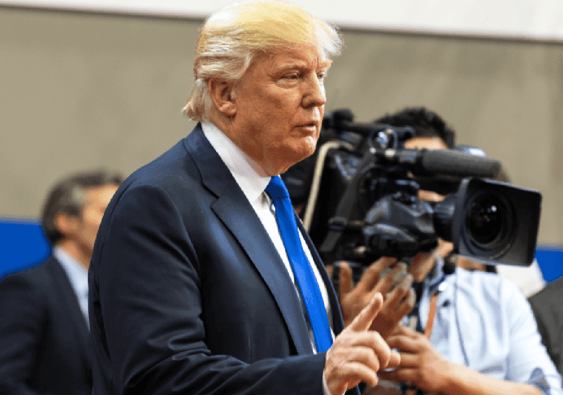 טראמפ תובע את CNN ב-475 מיליון דולר - ואלו הן הטענות שלו