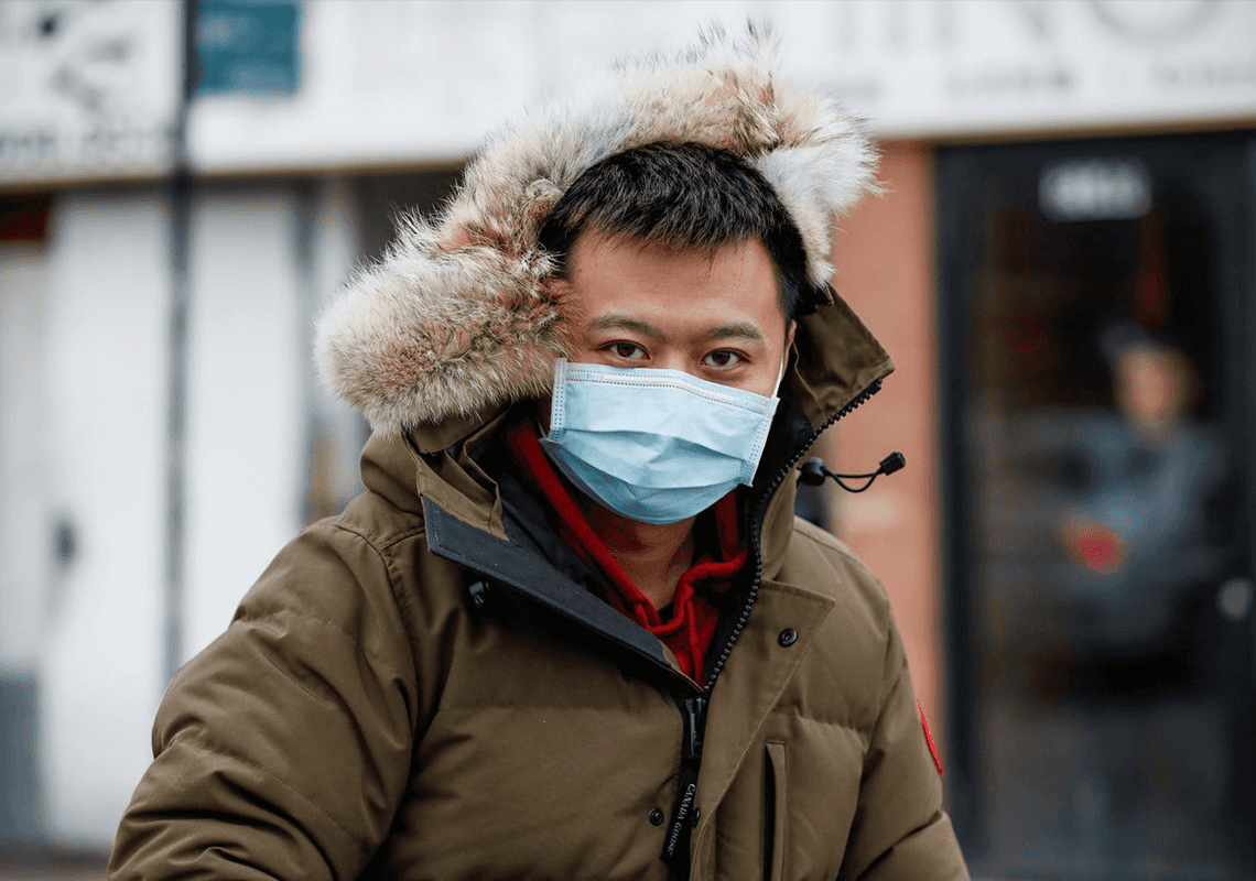 "המרכז לבקרת מחלות ומניעתן שוגה": מומלץ להתמגן במסכה בעת שהיה במרחבים ציבוריים