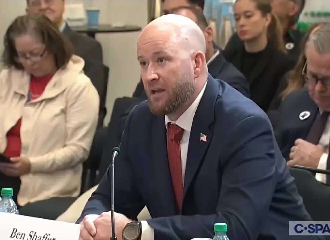 צלף שהיה בתפקיד תומך בטענות הרפובליקנים על 'שיבוש ראיות' לאחר ההתנקשות בטראמפ