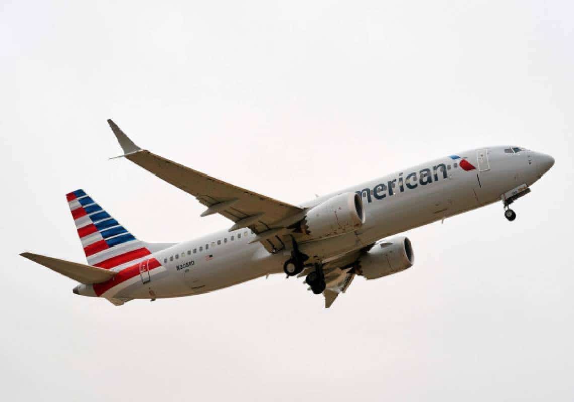 מסתורין בשמיים: טייס אמריקן איירליינס דיווח על "עצם גלילי ארוך הנע ממש מהר מעלינו", תחנת הבקרה לא סיפקה הסבר