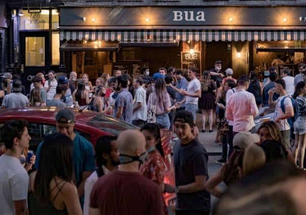 "התנהגות שלא מתקבלת על הדעת": עיריית ניו יורק מגבירה את המאבק בהתקהלויות בלתי חוקיות