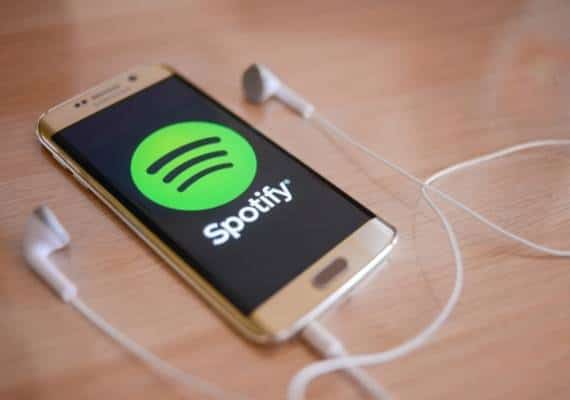 חברת Spotify התלוננה נגד Apple: אילצה אותנו להעלות מחירים