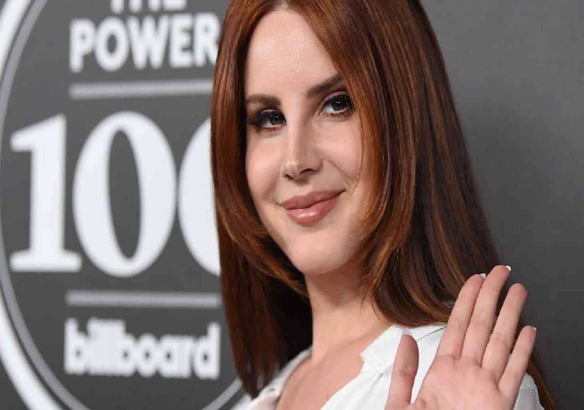 כך הזמרת לנה דל ריי הצליחה לפספס את הקהל שלה, ולהפוך להיות קלישאה לא אהובה במיוחד באמריקה 