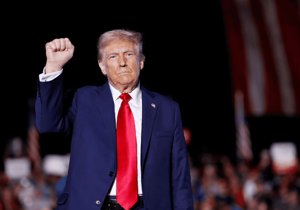 התחזית של נייט סילבר: טראמפ עשוי לזכות בכל המדינות המתנדנדות