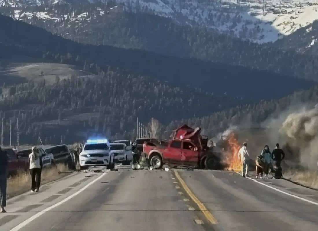 טרגדיה ליד ילוסטון: שבעה הרוגים בהתנגשות רכב עם מיניבוס תיירים