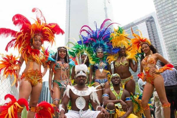 מנענעים את הישבן בלב מנהטן: קרנבל התרבות הקאריבית חוזר אל העיר