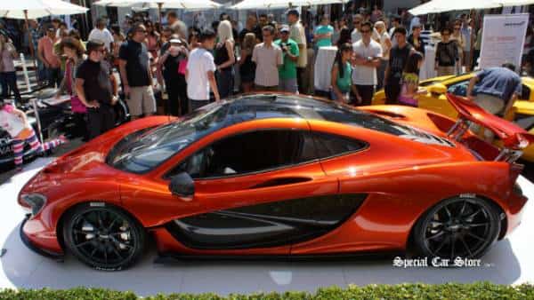 מכוניות חינם ליום האב: יריד המכוניות המסורתי של בוורלי הילס, קונקורס ד'אלגנס, חוגג חצי יובל