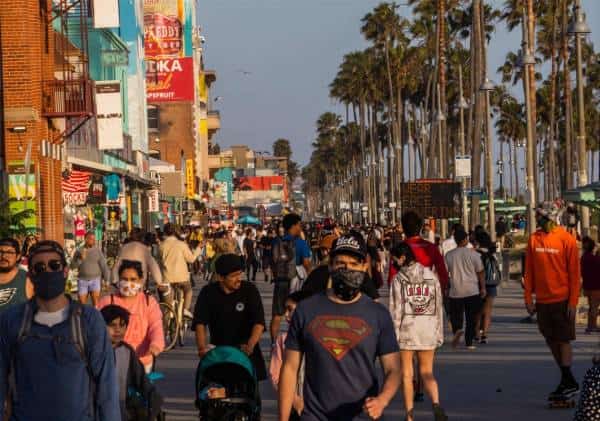 שיא מאושפזים במחוז לוס אנג'לס: מאות נשים בהיריון אובחנו כנשאיות קורונה, רובן פיתחו תסמיני מחלה