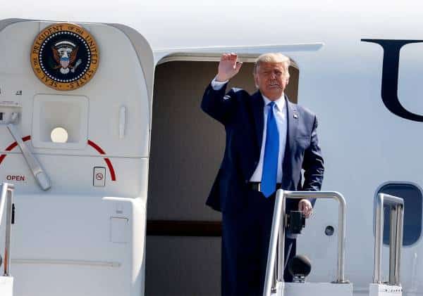 לא בטוח שבמעוז הדמוקרטים ישמחו לשמוע את הבשורה: האם דונלד טראמפ יזכה לנמל תעופה על שמו דווקא בקליפורניה?