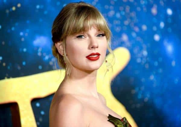 הפתעה עצומה! טיילור סוויפט הוציאה אלבום נוסף!