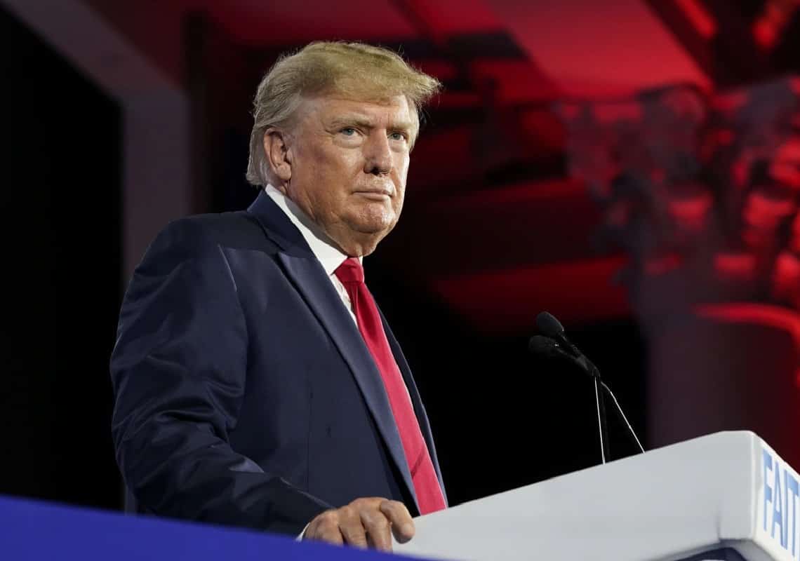 פרשת המסמכים המסווגים: התביעה הפדרלית מבקשת לדחות את משפט טראמפ עד דצמבר