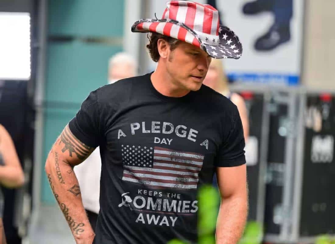 קעקוע של הצלבנים על זרועו: מועמד שר ההגנה של טראמפ סומן כ"איום ביטחוני"