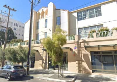 פרטים חדשים על הרצח בסן פרנסיסקו: גבר כבן 70 נרצח בגרזן - החשודה היא נערת ליווי צעירה