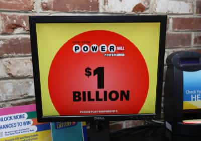 מיליארד דולר על הכף: קופת הפאוורבול מזנקת לפרס השביעי בגודלו בהיסטוריה