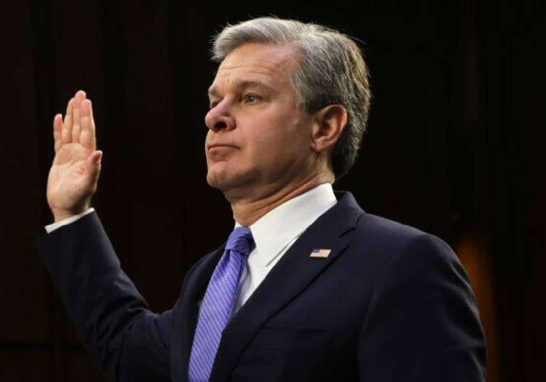 בדרך לקריסה פנימית ב-FBI? "הסוכנים איבדו אמון בראש הבולשת"