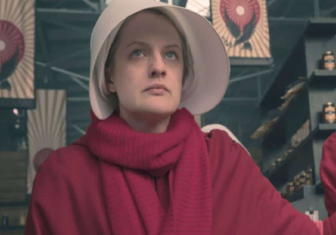 סוף-סוף זה קורה: לאחר שנתיים של הפסקה העונה הרביעית של ״סיפוריה של שפחה״ חוזרת 