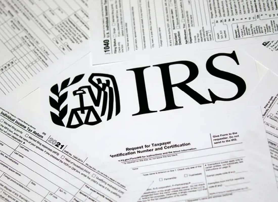 טראמפ מציע: להעביר 88 אלף סוכני מס הכנסה לגבול מקסיקו - עם נשק