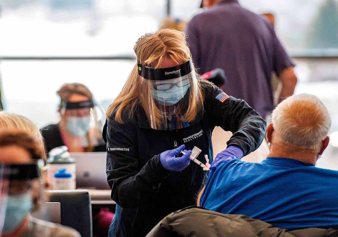 ארה"ב מתקרבת לעבר החזרה לשגרה: 50% מבני ה-18 ומעלה התחסנו