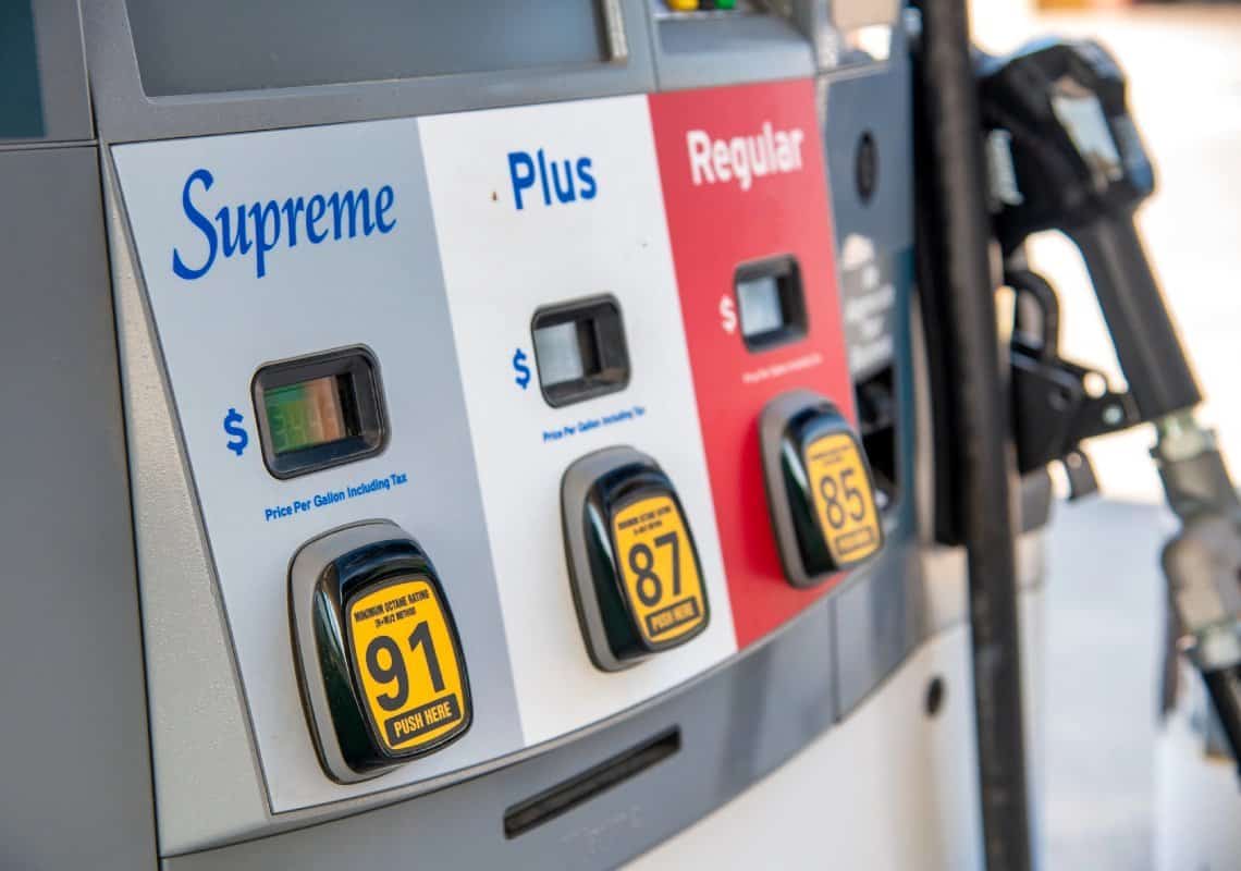 בשורה לנהגים בלוס אנג'לס: מחירי הדלק ממשיכים לצנוח