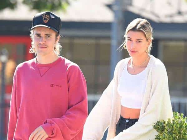 האם זה גדול מספיק? ג'סטין והיילי ביבר מחפשים בית בלוס אנג'לס