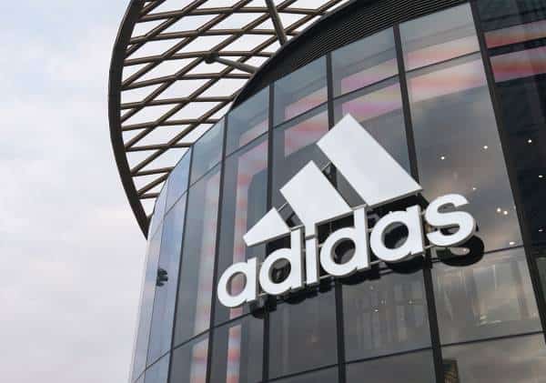 אדידס מדווחת על מחסור עצום במוצרי החברה ברחבי ארה"ב