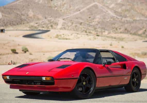 לקחת פרארי ישנה, לחשמל אותה, ולהפוך אותה למהירה יותר: האם זה העתיד של המכוניות הישנות?