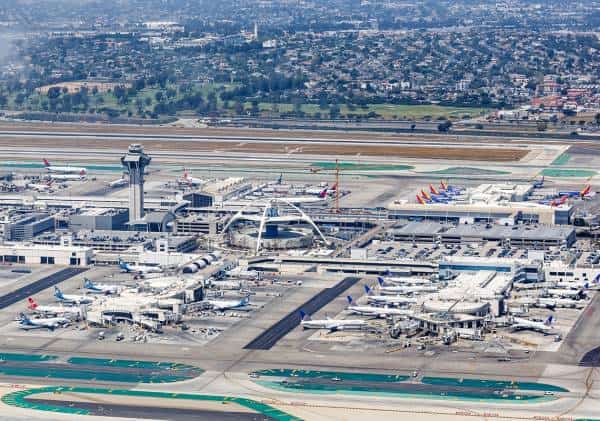 "אחרי 9/11, נדרש עשור שלם עד שענף התעופה התאושש. כיום, הירידה בנוסעים כפולה"