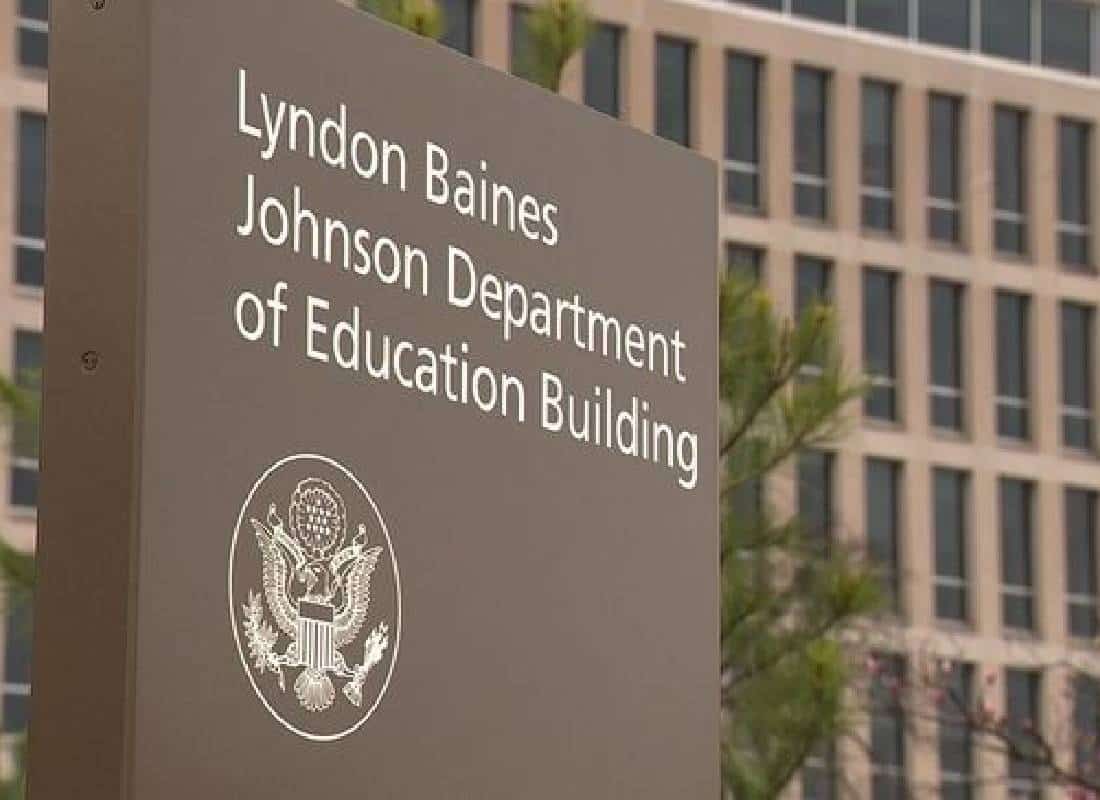 ממשל טראמפ מקצץ תוכניות הכשרה למורים בבתי ספר במצוקה