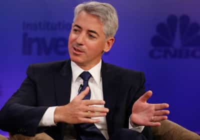 המיליארדר היהודי נלחם במערכת החינוך הפרוגרסיבית - ומקדם רשת בתי ספר חדשה