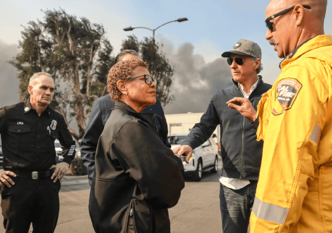 לוס אנג'לס תהפוך לרפובליקנית? אחוז מפתיע שוקל לנטוש את המפלגה הדמוקרטית