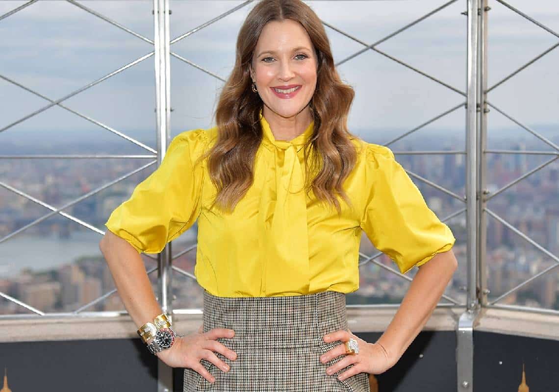 השחקנית דרו ברימור חושפת מדוע החליטה למנוע מבנותיה שימוש ברשת החברתית