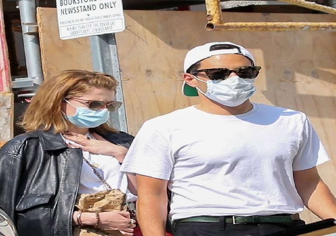 פפראצי נדיר: השחקן רמי מאלק ובת זוגו נתפסו בהוליווד 