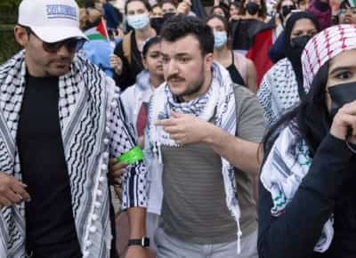 פעיל פלסטיני תובע 20 מיליון דולר מממשל טראמפ: נחטפתי בשל אמונותיי