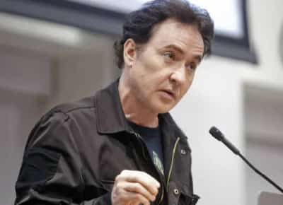 הכוכב ההוליוודי קורא לאיראן לפתח נשק גרעיני: זו הדרך היחידה לעצור את ישראל ואמריקה