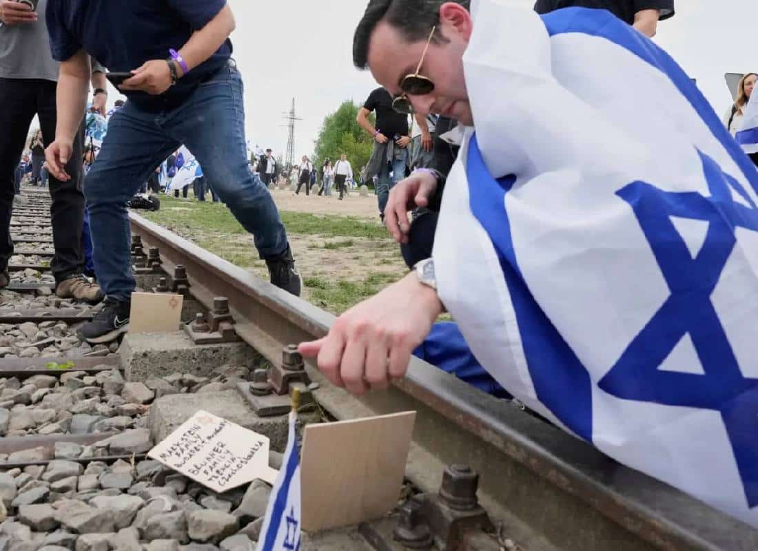 שמונים שנה אחרי: לוס אנג'לס מתאחדת בטקס מרגש לציון יום השואה
